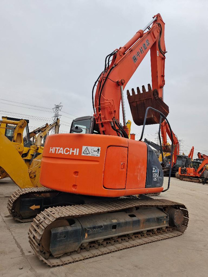 Hitachi ZX 135 US - Lintekskavaator: pilt 2 Hitachi ZX 135 US - Lintekskavaator: pilt 2