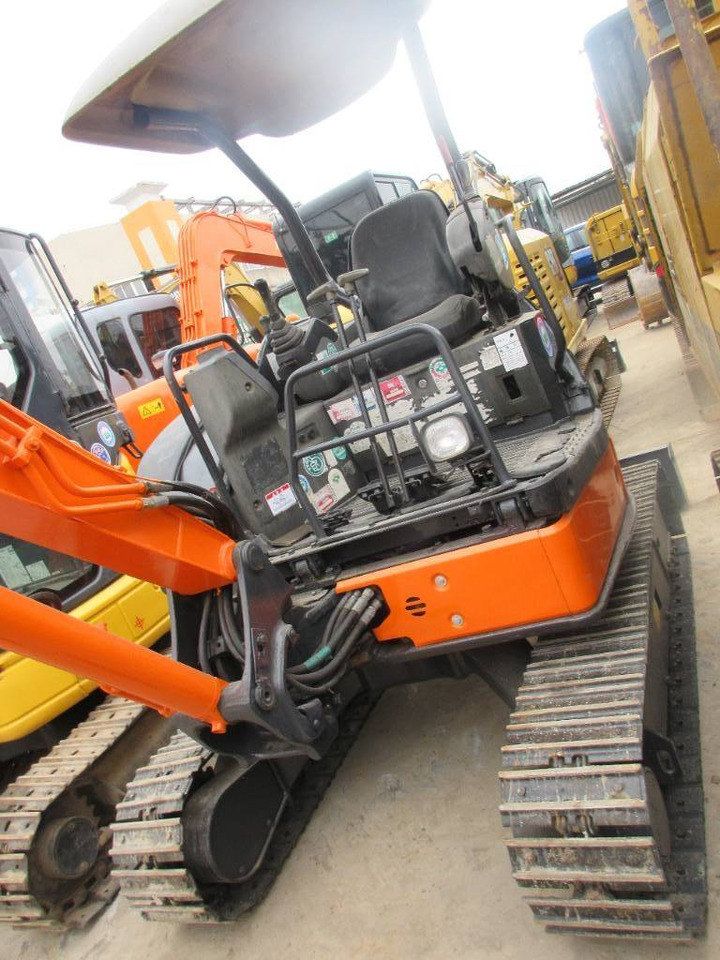 Hitachi ZX 30 U - Miniekskavaator: pilt 5 Hitachi ZX 30 U - Miniekskavaator: pilt 5