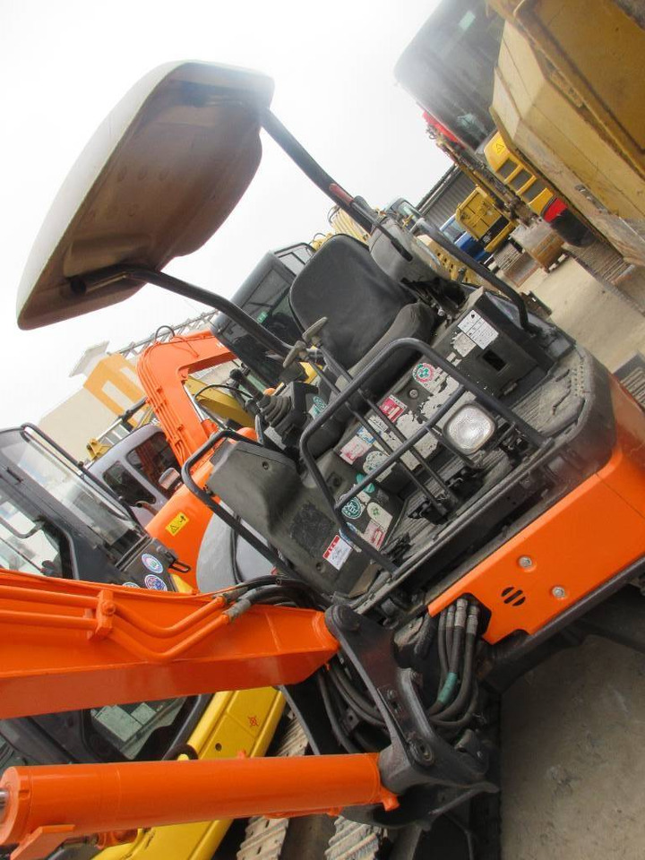 Miniekskavaator Hitachi ZX 30 U: pilt 8