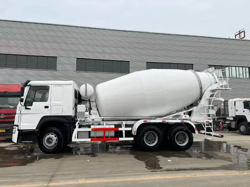 Howo 375 - Tsisternauto: pilt 1 Howo 375 - Tsisternauto: pilt 1