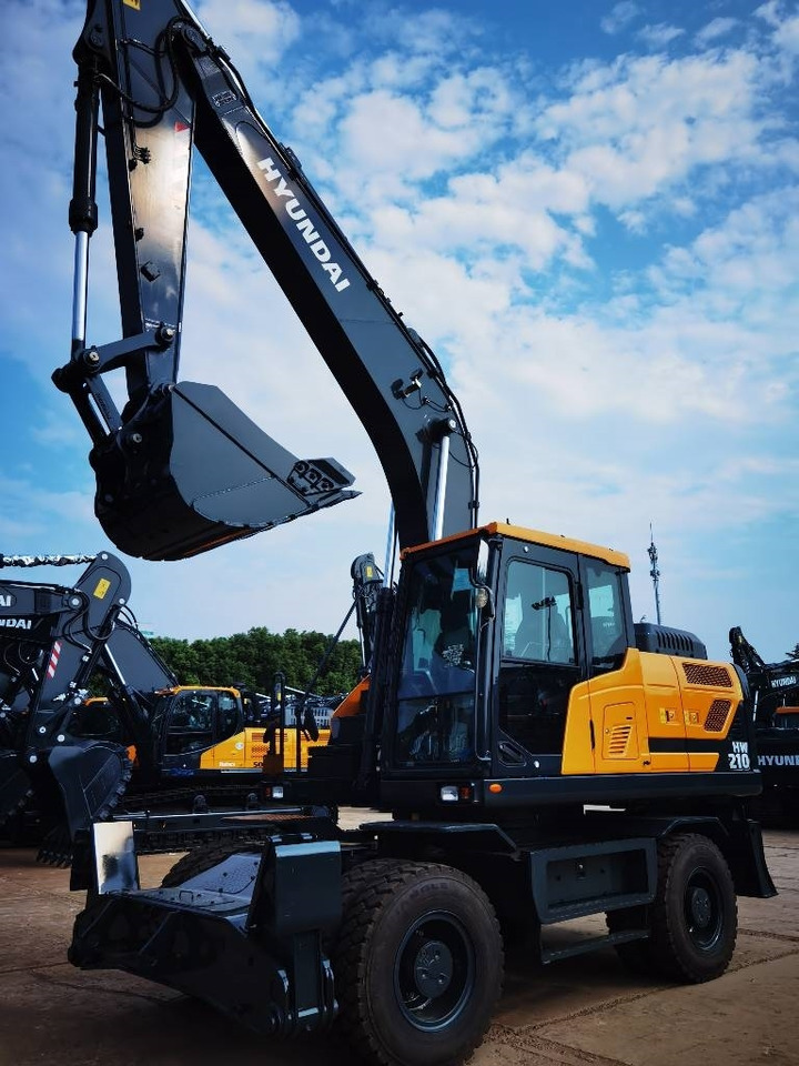 Hyundai 210W-9 - Ratastel ekskavaator: pilt 4 Hyundai 210W-9 - Ratastel ekskavaator: pilt 4