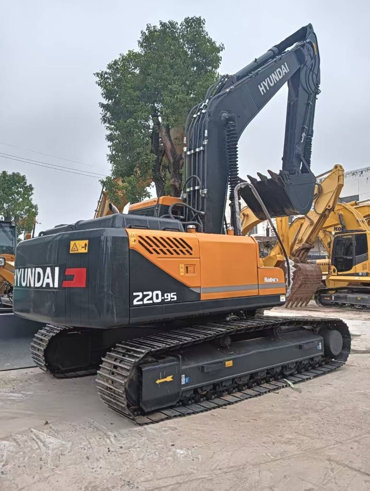 Hyundai 220LC-9S - Lintekskavaator: pilt 1 Hyundai 220LC-9S - Lintekskavaator: pilt 1