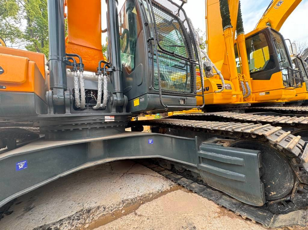 Lintekskavaator Hyundai 305LC-9S: pilt 18