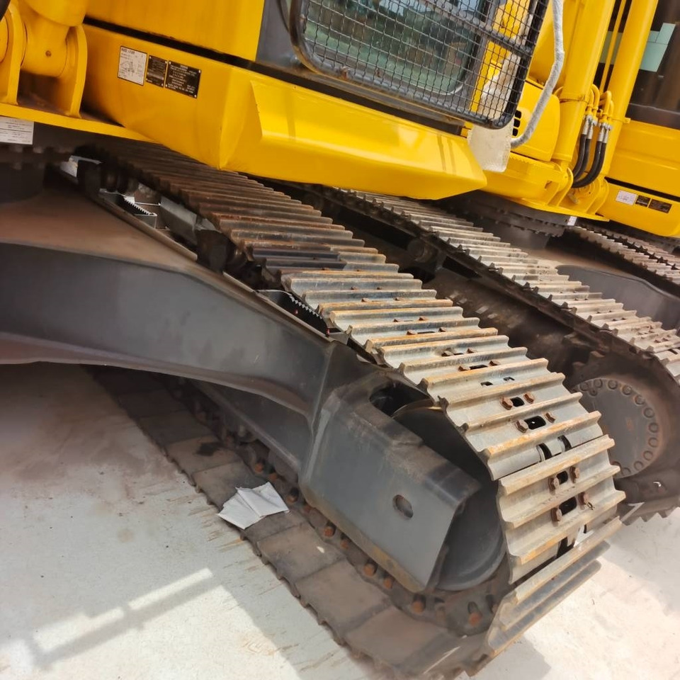 Komatsu 200 LC - Lintekskavaator: pilt 3 Komatsu 200 LC - Lintekskavaator: pilt 3
