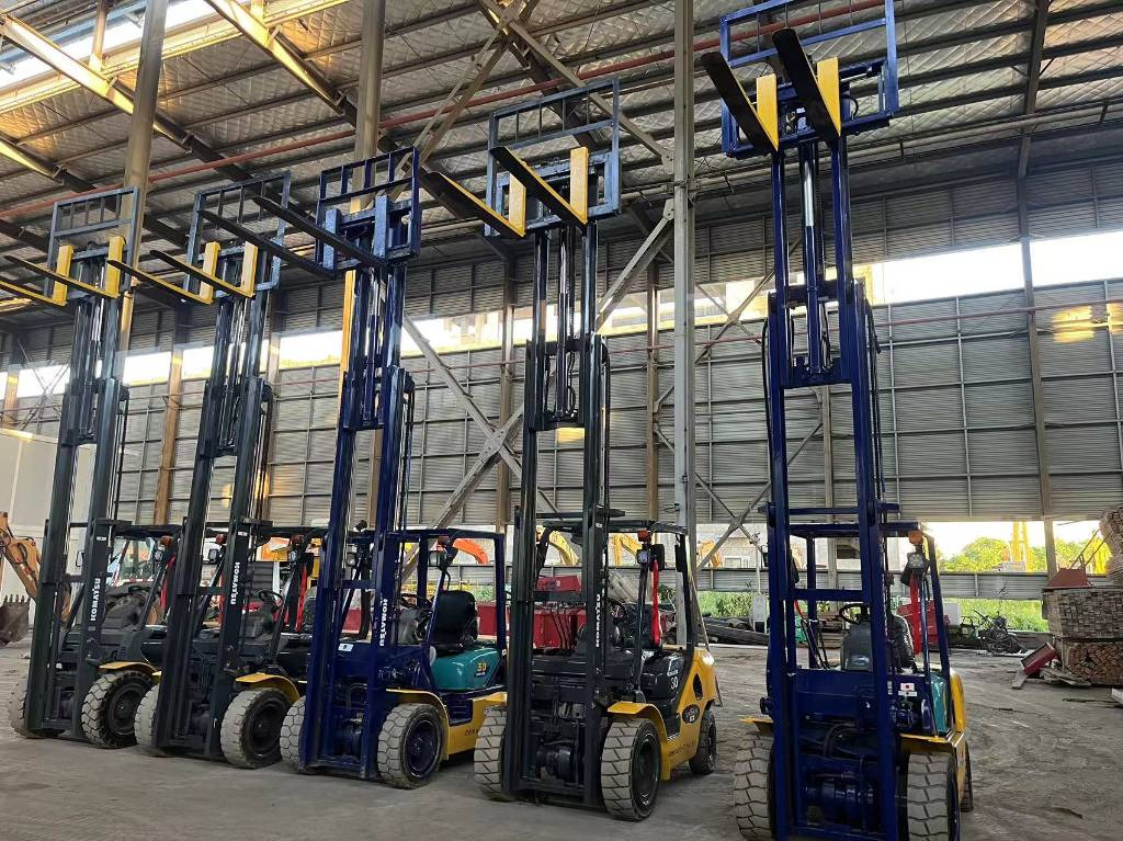 Komatsu FD 30 T-17 - Diiseltõstuk: pilt 5 Komatsu FD 30 T-17 - Diiseltõstuk: pilt 5