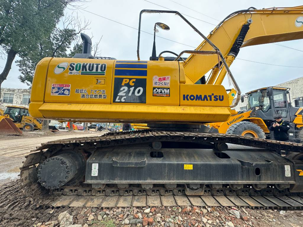 Komatsu Komatsu PC 210 LC-8 - Lintekskavaator: pilt 4 Komatsu Komatsu PC 210 LC-8 - Lintekskavaator: pilt 4