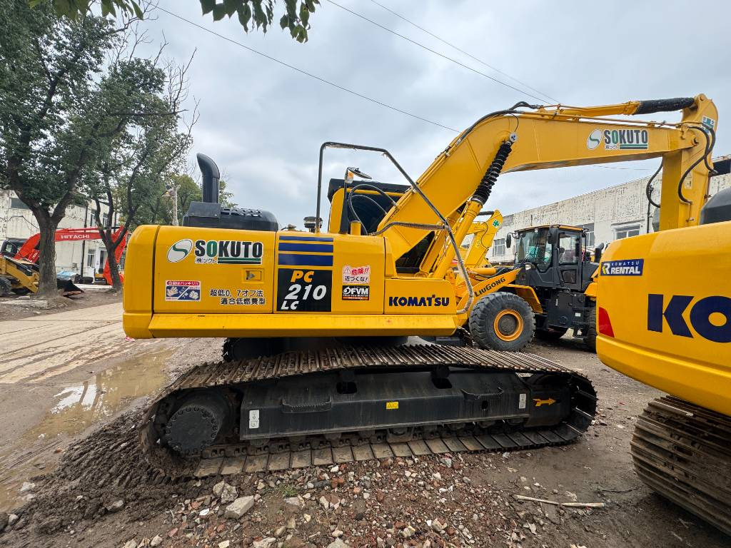 Komatsu Komatsu PC 210 LC-8 - Lintekskavaator: pilt 2 Komatsu Komatsu PC 210 LC-8 - Lintekskavaator: pilt 2