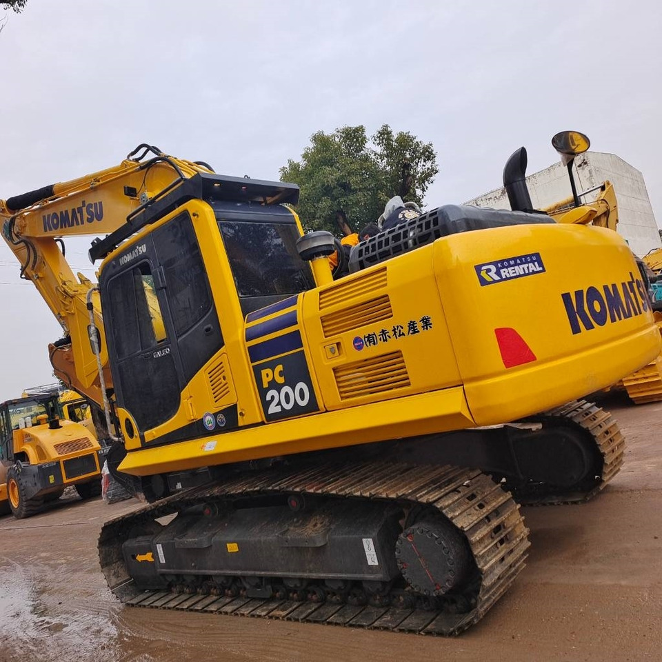 Komatsu PC 200 8N - Lintekskavaator: pilt 4 Komatsu PC 200 8N - Lintekskavaator: pilt 4