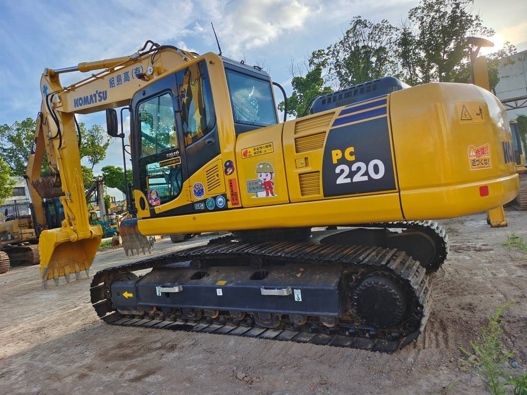 Komatsu PC 220 - Lintekskavaator: pilt 4 Komatsu PC 220 - Lintekskavaator: pilt 4