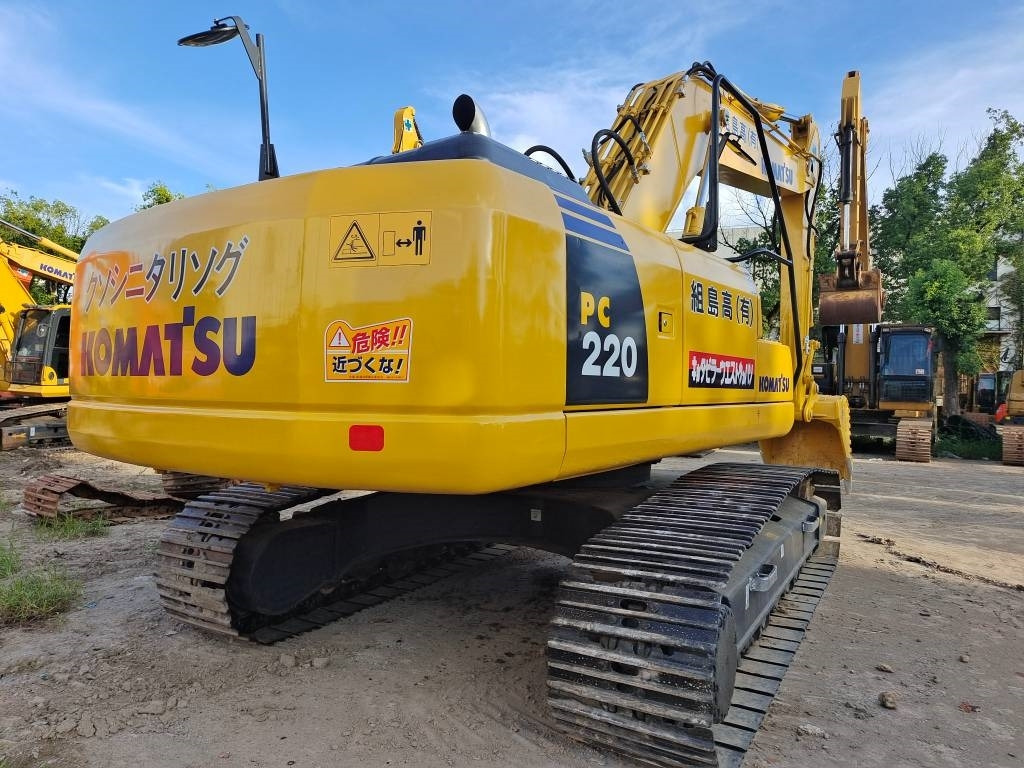 Komatsu PC 220 - Lintekskavaator: pilt 3 Komatsu PC 220 - Lintekskavaator: pilt 3