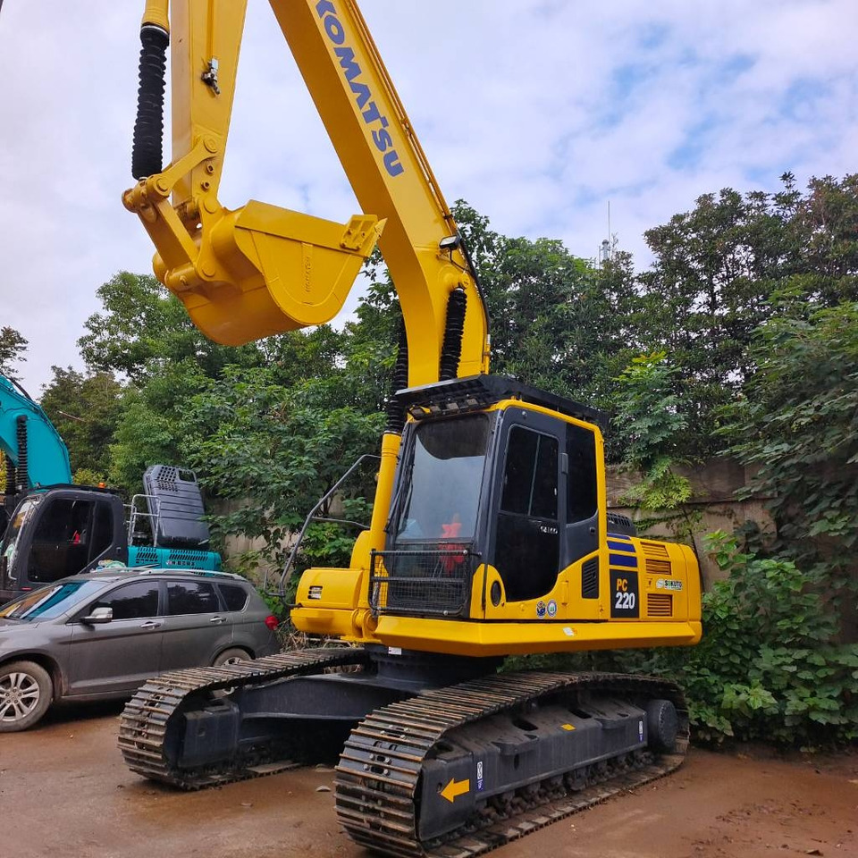 Komatsu PC 220 - Lintekskavaator: pilt 1 Komatsu PC 220 - Lintekskavaator: pilt 1