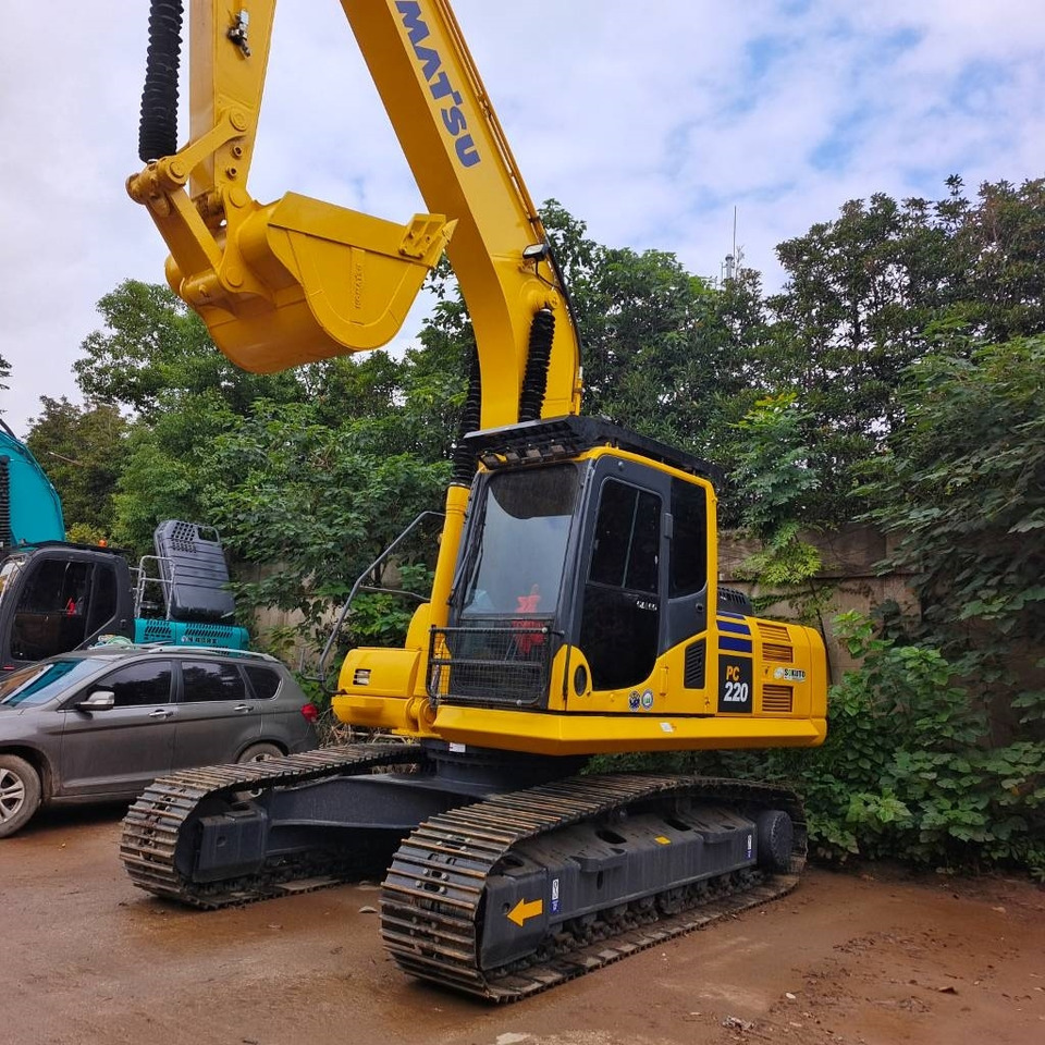 Komatsu PC 220 - Lintekskavaator: pilt 2 Komatsu PC 220 - Lintekskavaator: pilt 2