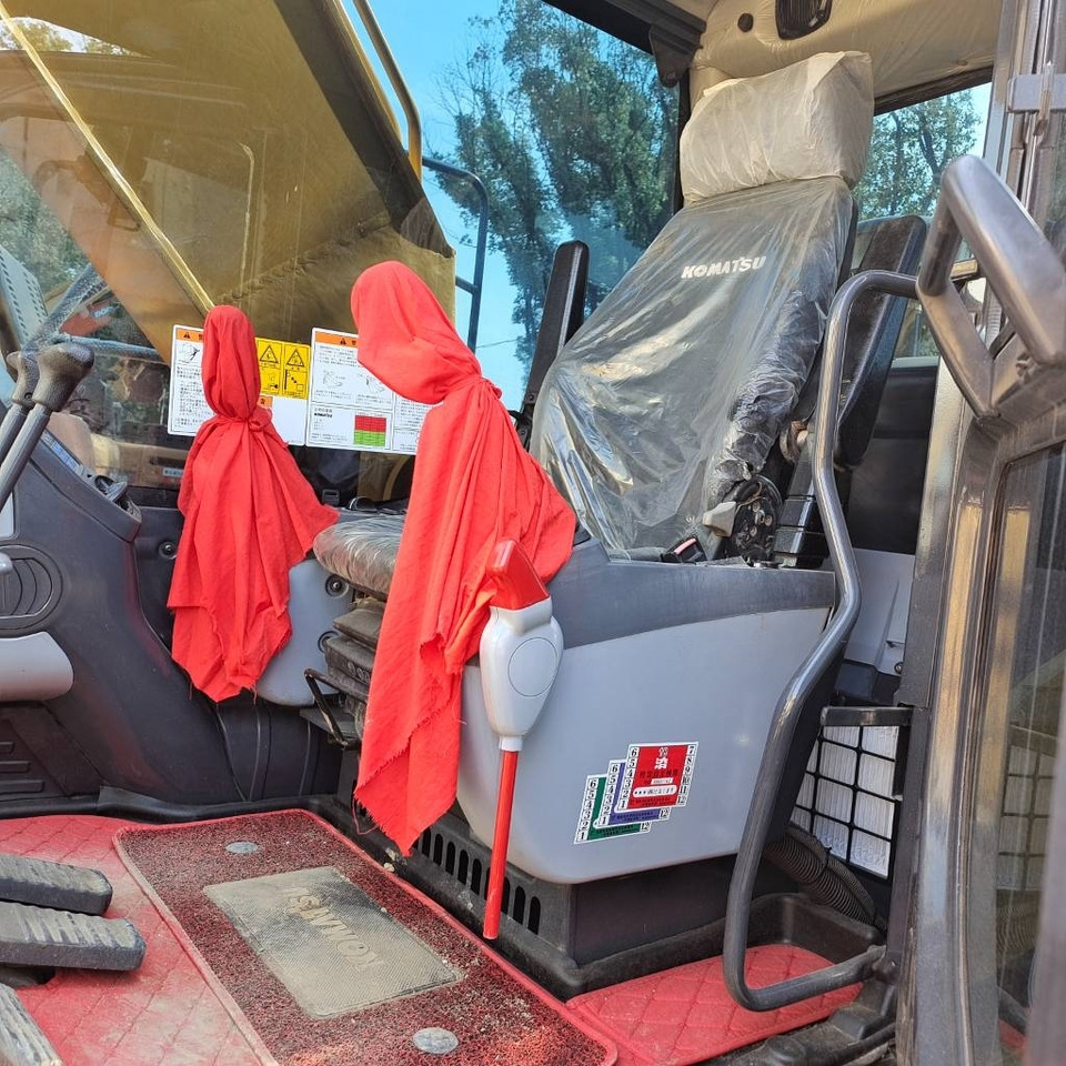 Komatsu PC 240 - Lintekskavaator: pilt 4 Komatsu PC 240 - Lintekskavaator: pilt 4