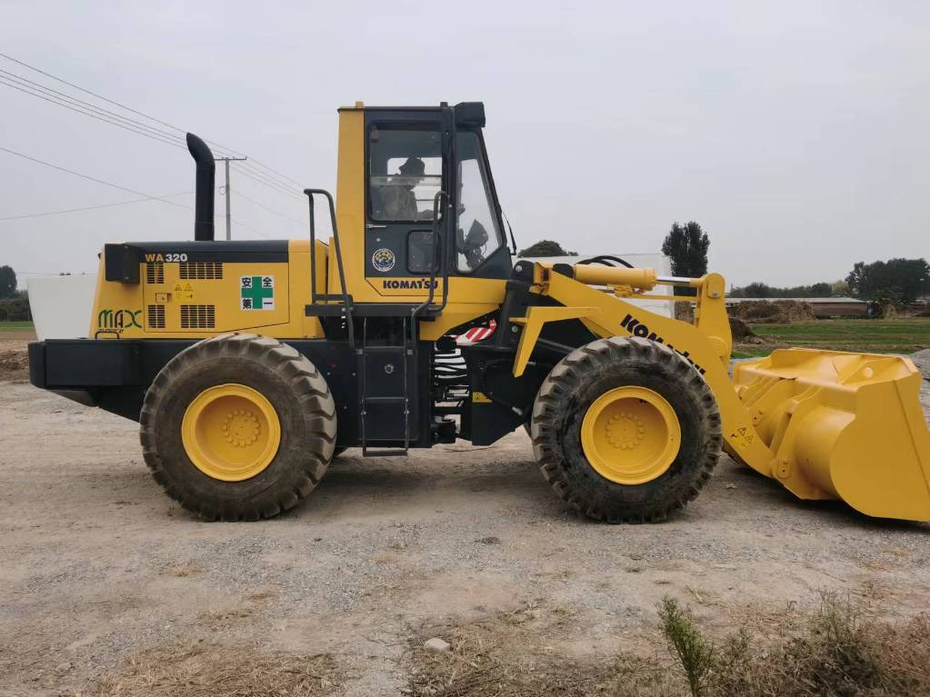 Komatsu WA 320-5 - Rataslaadur: pilt 2 Komatsu WA 320-5 - Rataslaadur: pilt 2