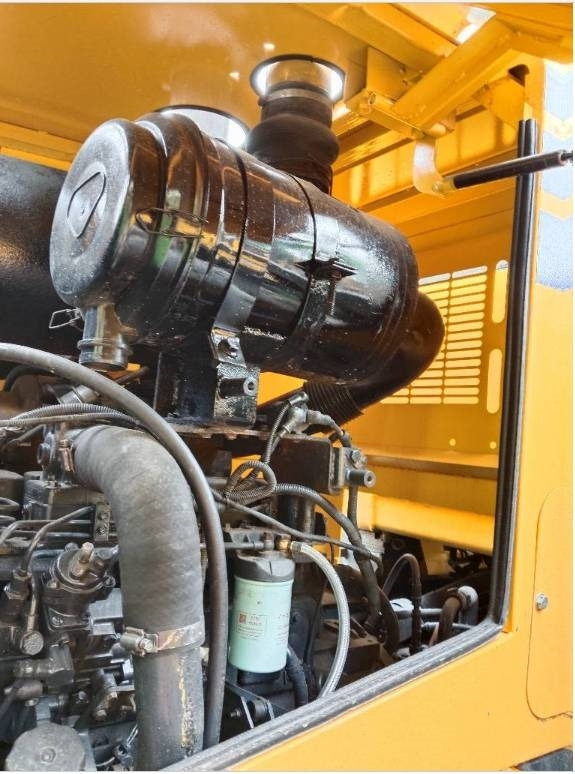 Komatsu WA 320-5 - Rataslaadur: pilt 4 Komatsu WA 320-5 - Rataslaadur: pilt 4