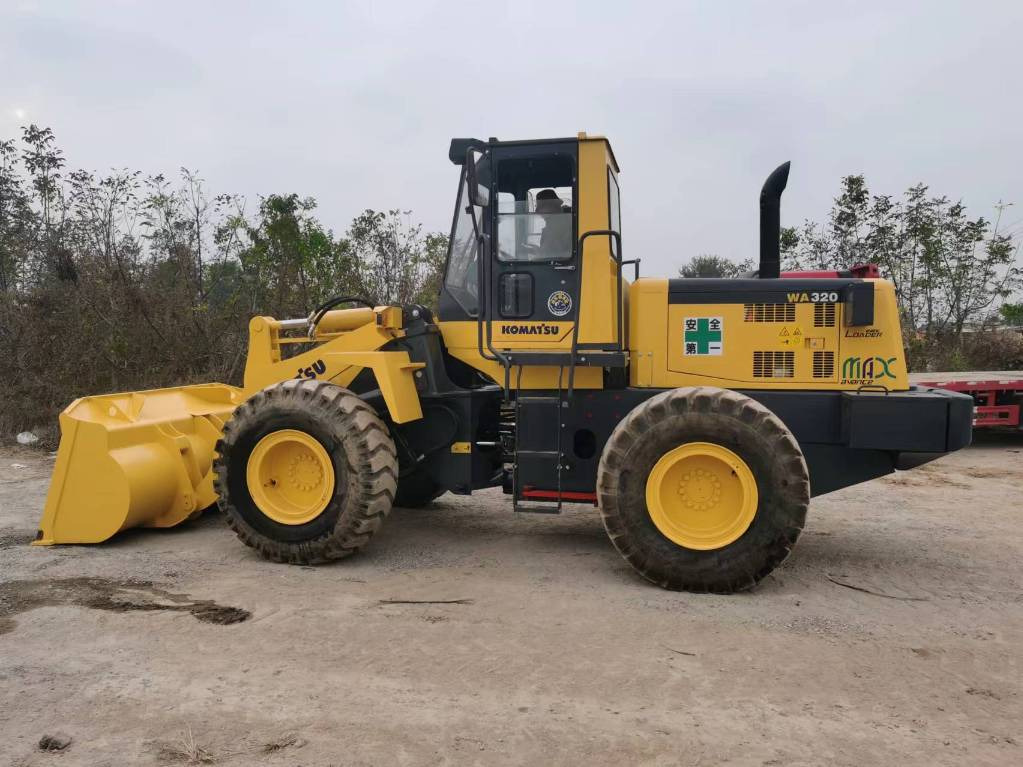 Komatsu WA 320-5 - Rataslaadur: pilt 1 Komatsu WA 320-5 - Rataslaadur: pilt 1