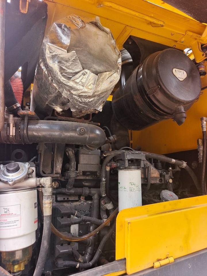 Komatsu WA 380 - Ratastel ekskavaator: pilt 5 Komatsu WA 380 - Ratastel ekskavaator: pilt 5