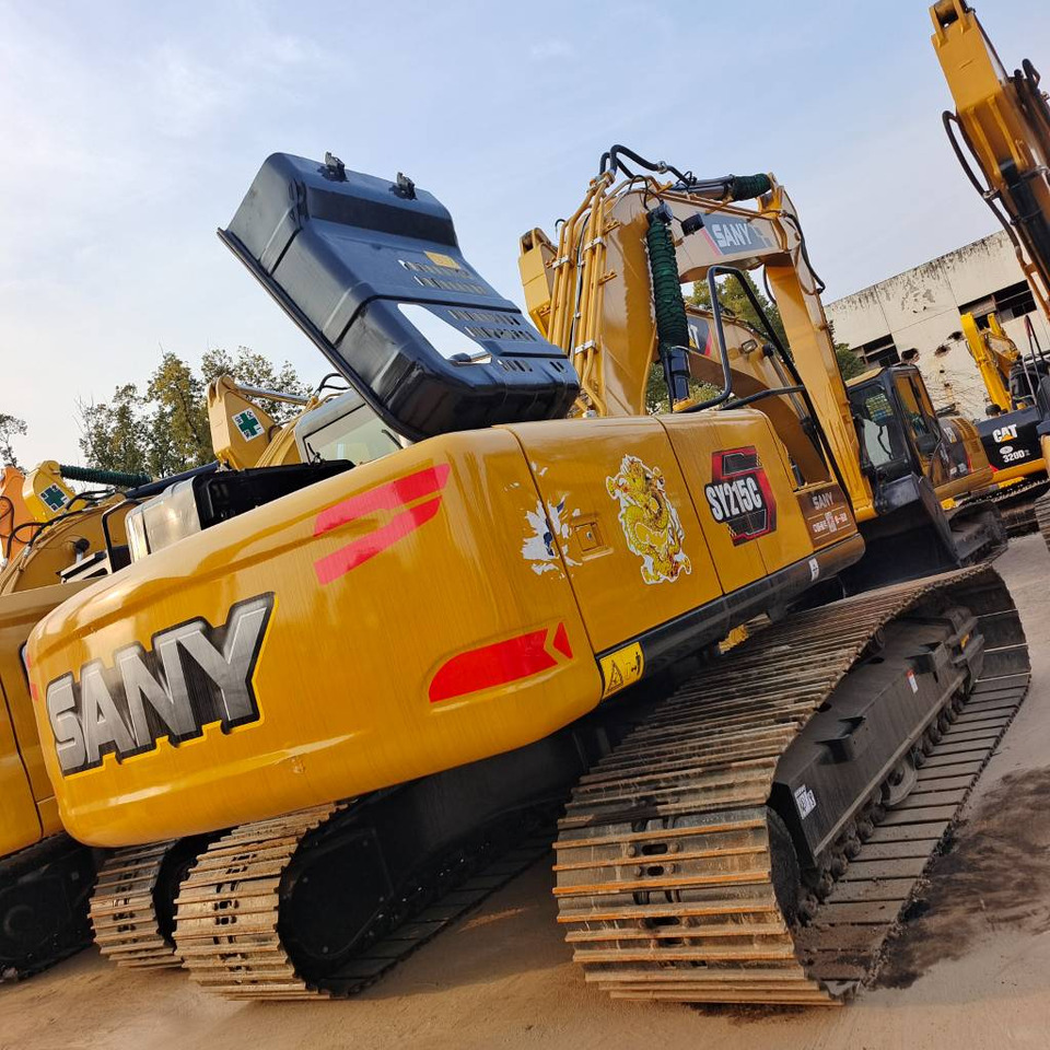 Sany SY 215 C - Lintekskavaator: pilt 4 Sany SY 215 C - Lintekskavaator: pilt 4