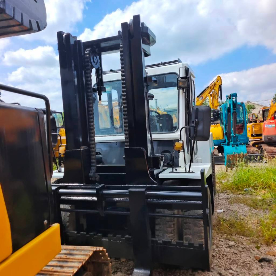 TCM FD100 - Diiseltõstuk: pilt 2 TCM FD100 - Diiseltõstuk: pilt 2