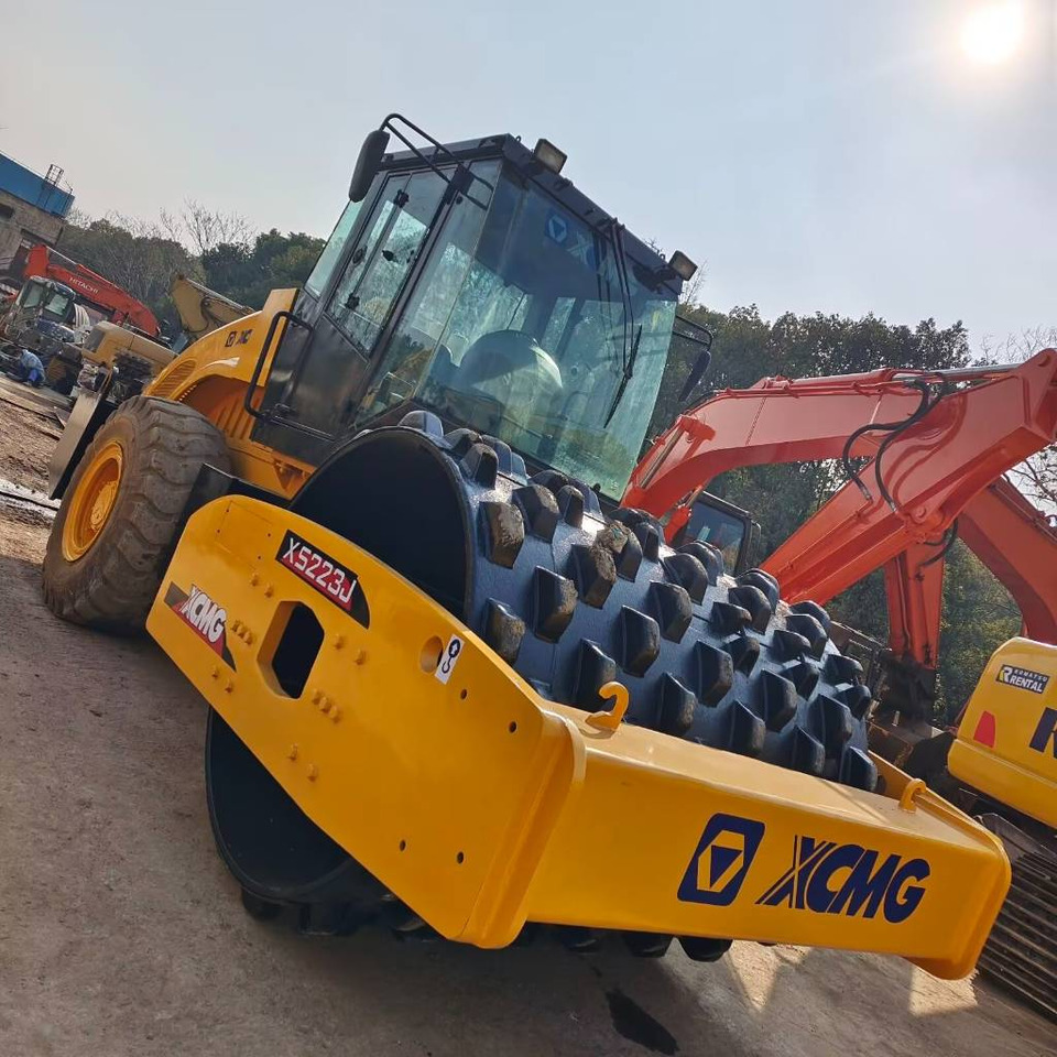 XCMG XS 223 J - Tihendaja: pilt 1 XCMG XS 223 J - Tihendaja: pilt 1