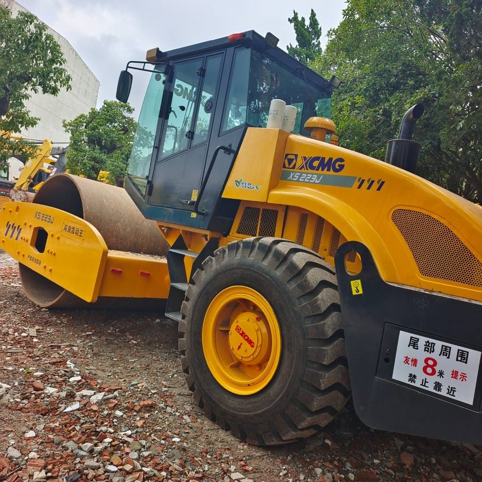 XCMG XS 223 J - Tihendaja: pilt 2 XCMG XS 223 J - Tihendaja: pilt 2