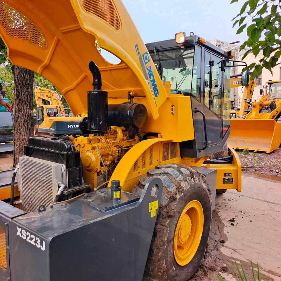 XCMG XS 223 J - Tihendaja: pilt 1 XCMG XS 223 J - Tihendaja: pilt 1