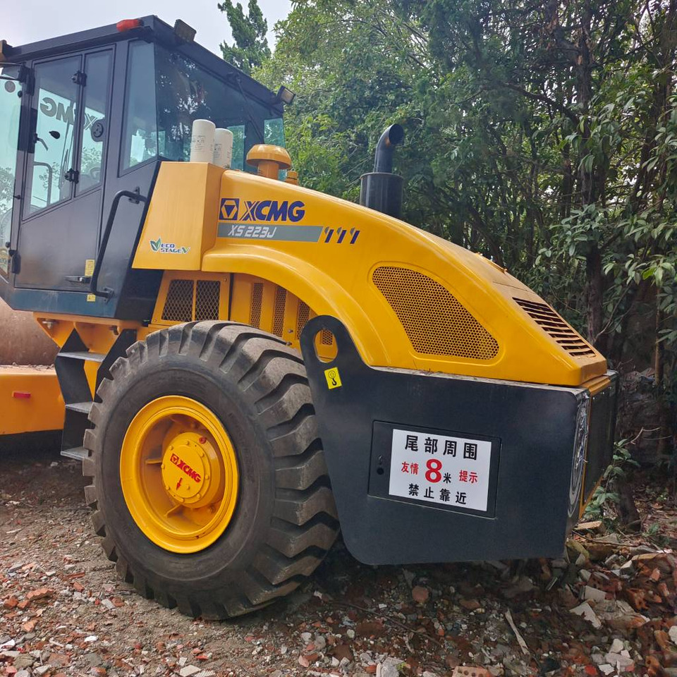 XCMG XS223J - Tihendaja: pilt 5 XCMG XS223J - Tihendaja: pilt 5