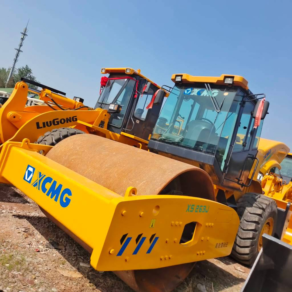 Tihendaja XCMG XS263J: pilt 1