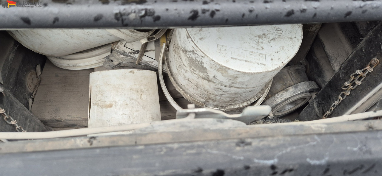 Feldbinder KIP 57.3 Kippsilo | 57 m³ | Scheibenbremse | 1 Kammer | 24V Bordhydraulik - Silo poolhaagis: pilt 2 Feldbinder KIP 57.3 Kippsilo | 57 m³ | Scheibenbremse | 1 Kammer | 24V Bordhydraulik - Silo poolhaagis: pilt 2