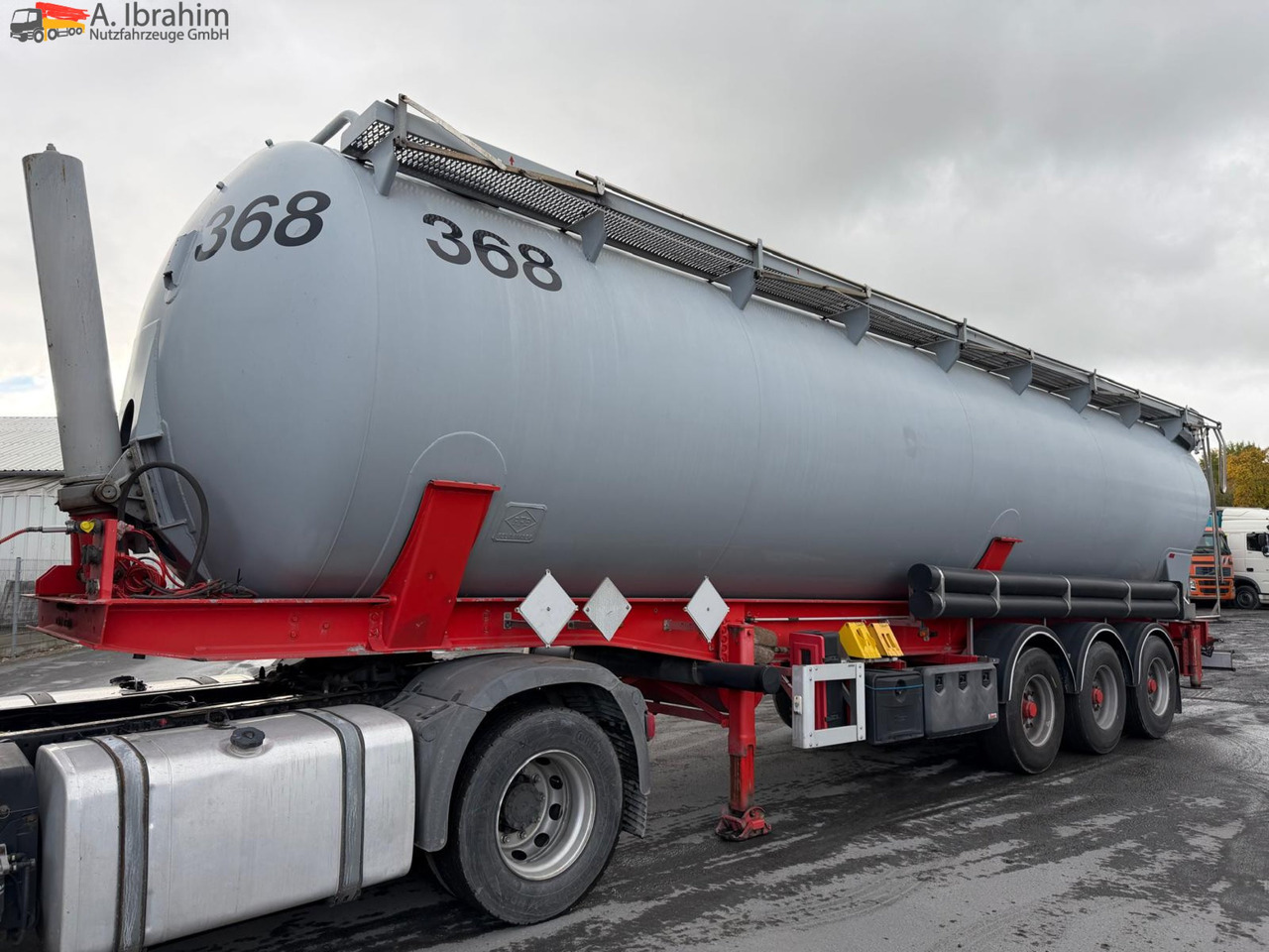 Feldbinder KIP 57.3 Kippsilo | 57 m³ | Scheibenbremse | 1 Kammer | 24V Hydr. - Silo poolhaagis: pilt 1 Feldbinder KIP 57.3 Kippsilo | 57 m³ | Scheibenbremse | 1 Kammer | 24V Hydr. - Silo poolhaagis: pilt 1
