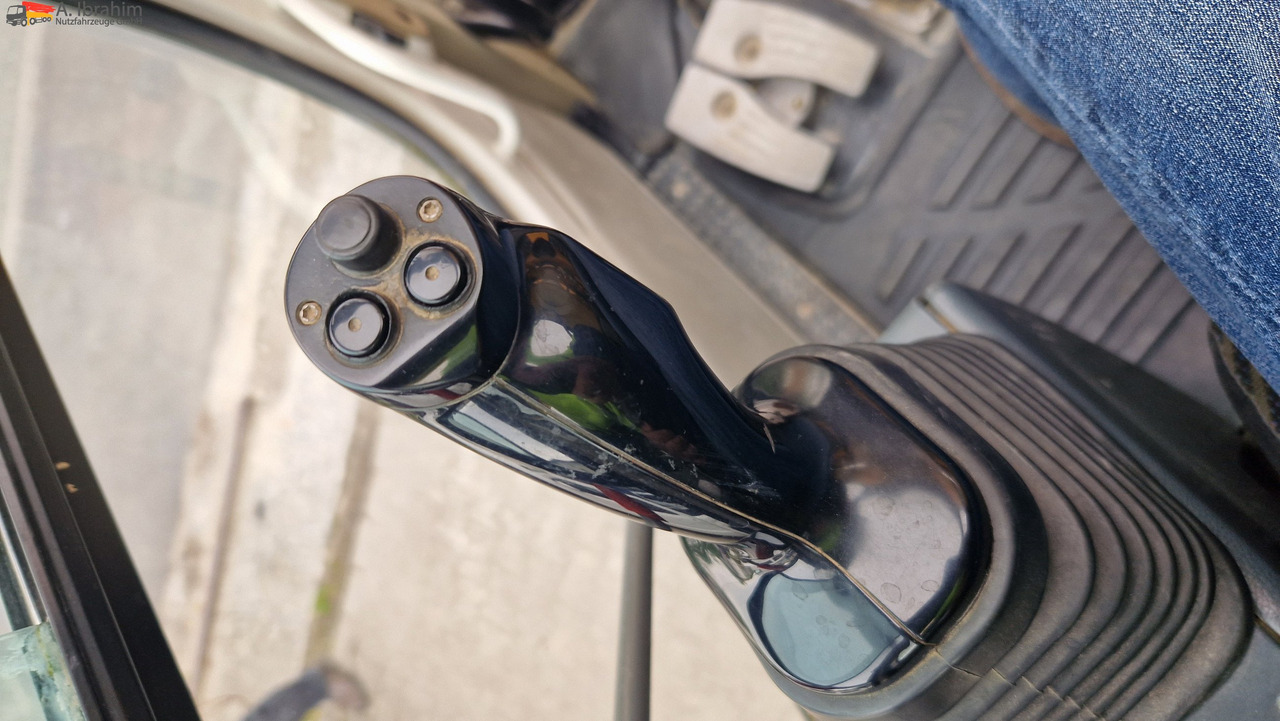 Liebherr A316 Schnellwechsler, Hammerverrohrung, Verstellausleger Deutz Motor - Miniekskavaator: pilt 3 Liebherr A316 Schnellwechsler, Hammerverrohrung, Verstellausleger Deutz Motor - Miniekskavaator: pilt 3