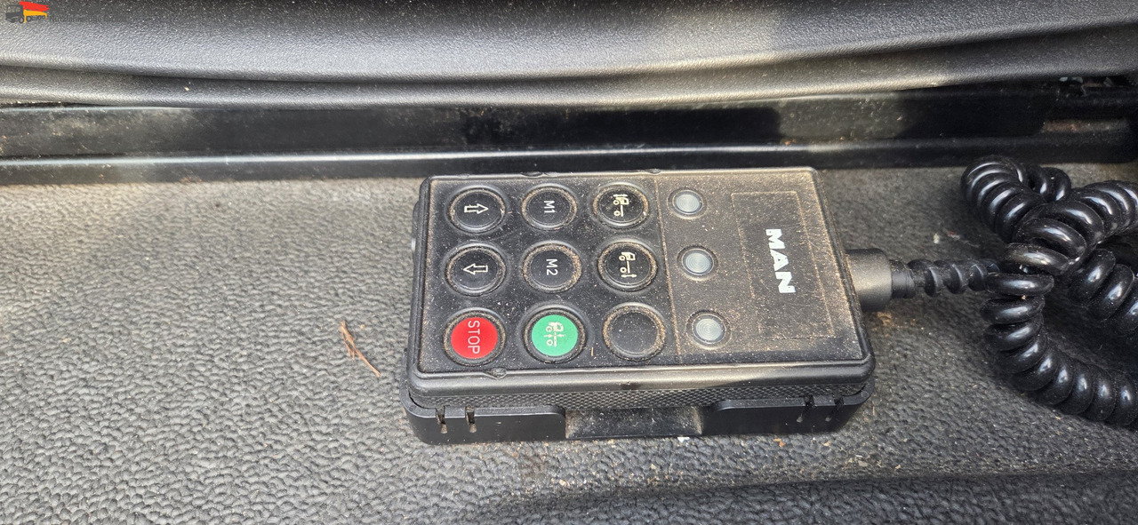 MAN TGM 18.290 Carrier Supra 950 U | LBW | 2 Kammer MT | Schneeketten - Külmutiga veoauto: pilt 4 MAN TGM 18.290 Carrier Supra 950 U | LBW | 2 Kammer MT | Schneeketten - Külmutiga veoauto: pilt 4