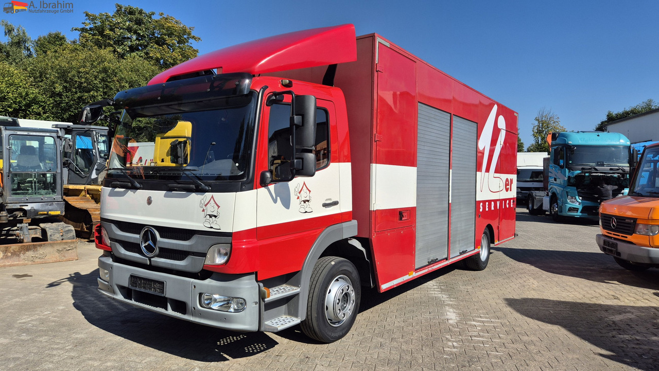 Mercedes-Benz 1222 Werkstattkoffer mit Regalsystem - Kasti veoauto: pilt 1 Mercedes-Benz 1222 Werkstattkoffer mit Regalsystem - Kasti veoauto: pilt 1