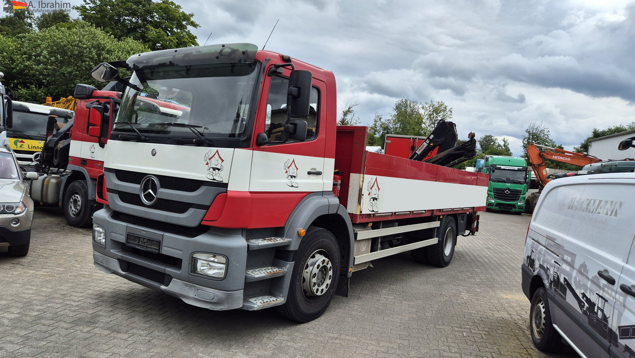 Mercedes-Benz 1829L mit Kran HIAB 111 Hiduo , Funk FB - Madelveok/ Platvormveok, Kraanaga veoauto: pilt 1 Mercedes-Benz 1829L mit Kran HIAB 111 Hiduo , Funk FB - Madelveok/ Platvormveok, Kraanaga veoauto: pilt 1