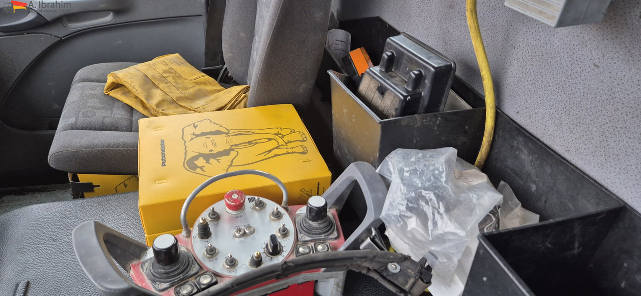 Mercedes-Benz 3241 PM 21-3 Liebherr 7 cbm PUMI Putzmeister Liebherr - Pumi: pilt 3 Mercedes-Benz 3241 PM 21-3 Liebherr 7 cbm PUMI Putzmeister Liebherr - Pumi: pilt 3