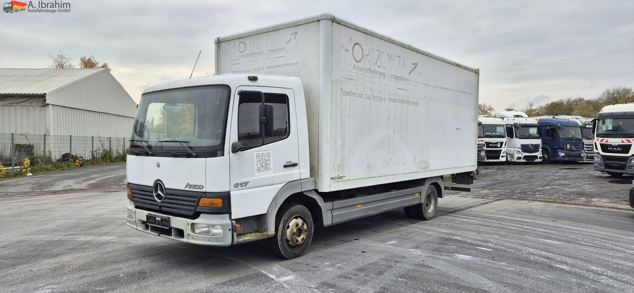 Mercedes-Benz 817 Möbelkoffer - Tarbesõiduk furgoon: pilt 1 Mercedes-Benz 817 Möbelkoffer - Tarbesõiduk furgoon: pilt 1