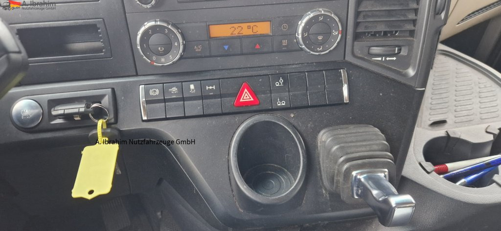 Mercedes-Benz DB 2542 Scheckheft gepflegt bei Mercedes, Euro 5 - Konteinerveduk/ Tõstukiga veoauto: pilt 4 Mercedes-Benz DB 2542 Scheckheft gepflegt bei Mercedes, Euro 5 - Konteinerveduk/ Tõstukiga veoauto: pilt 4
