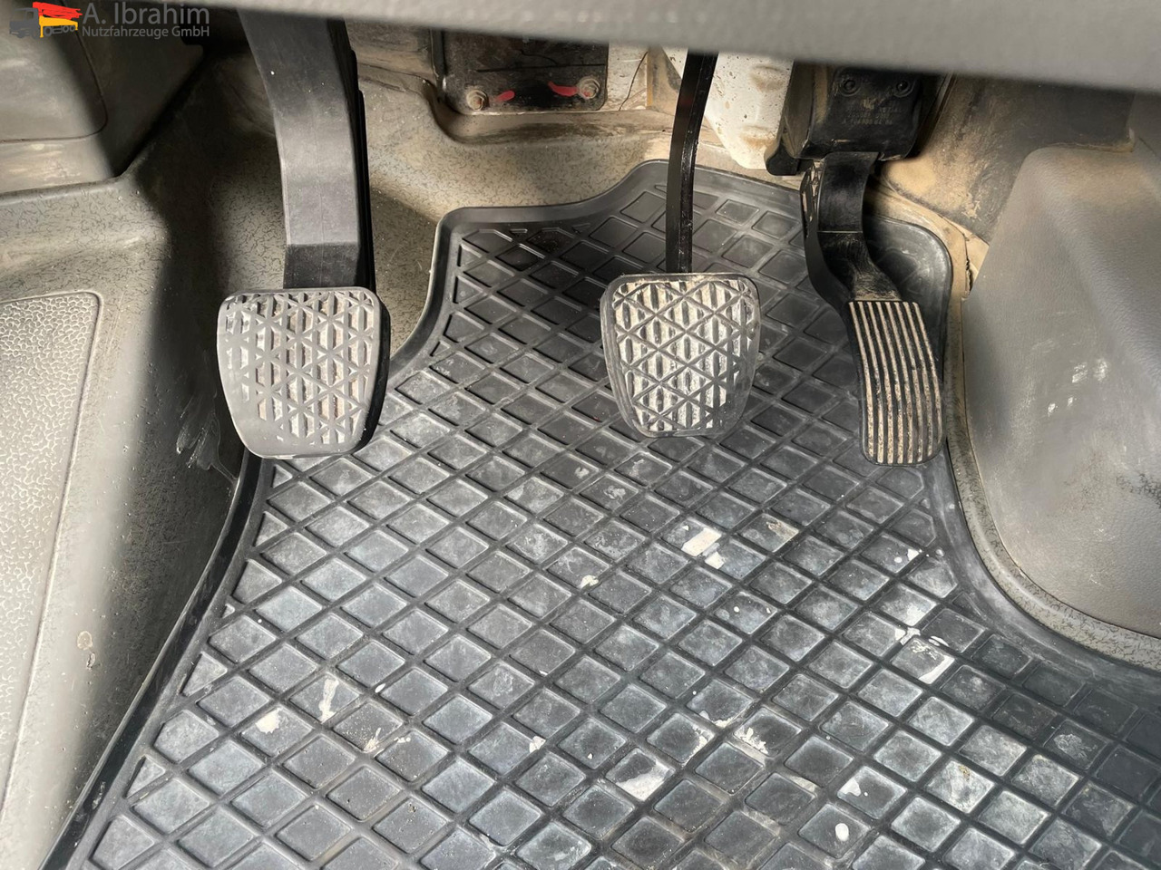 Mercedes-Benz Sprinter DB 319 CDI Geschlossen Kasten | 15 m³ | V6 | 4.5 m Radstand - Kaubik: pilt 2 Mercedes-Benz Sprinter DB 319 CDI Geschlossen Kasten | 15 m³ | V6 | 4.5 m Radstand - Kaubik: pilt 2