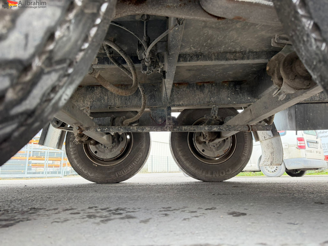 Obermaier TUE110 SDAH Tieflader | | Trommelbremse | Rampen | 7.2 Plattform | Stützfuß vorne - Madal platvorm järelhaagis: pilt 4 Obermaier TUE110 SDAH Tieflader | | Trommelbremse | Rampen | 7.2 Plattform | Stützfuß vorne - Madal platvorm järelhaagis: pilt 4