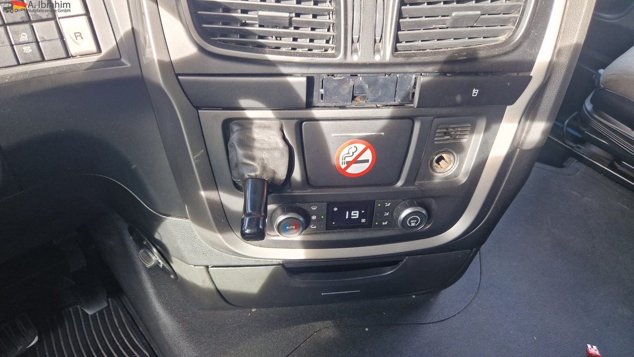 Iveco Stralis 460 Vollspoiler 3x vorhanden - Sadulveok: pilt 4 Iveco Stralis 460 Vollspoiler 3x vorhanden - Sadulveok: pilt 4