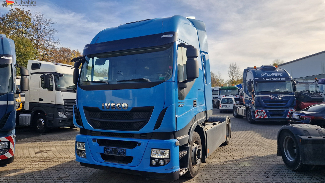 Iveco Stralis 460 Vollspoiler 3x vorhanden - Sadulveok: pilt 1 Iveco Stralis 460 Vollspoiler 3x vorhanden - Sadulveok: pilt 1