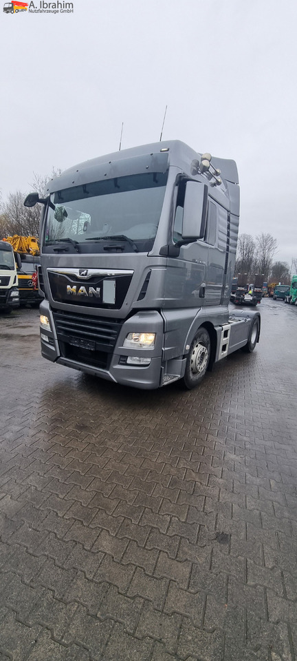 MAN 18.500 TGX Retarder, 2x Tank, Motorschaden !! - Sadulveok: pilt 1 MAN 18.500 TGX Retarder, 2x Tank, Motorschaden !! - Sadulveok: pilt 1