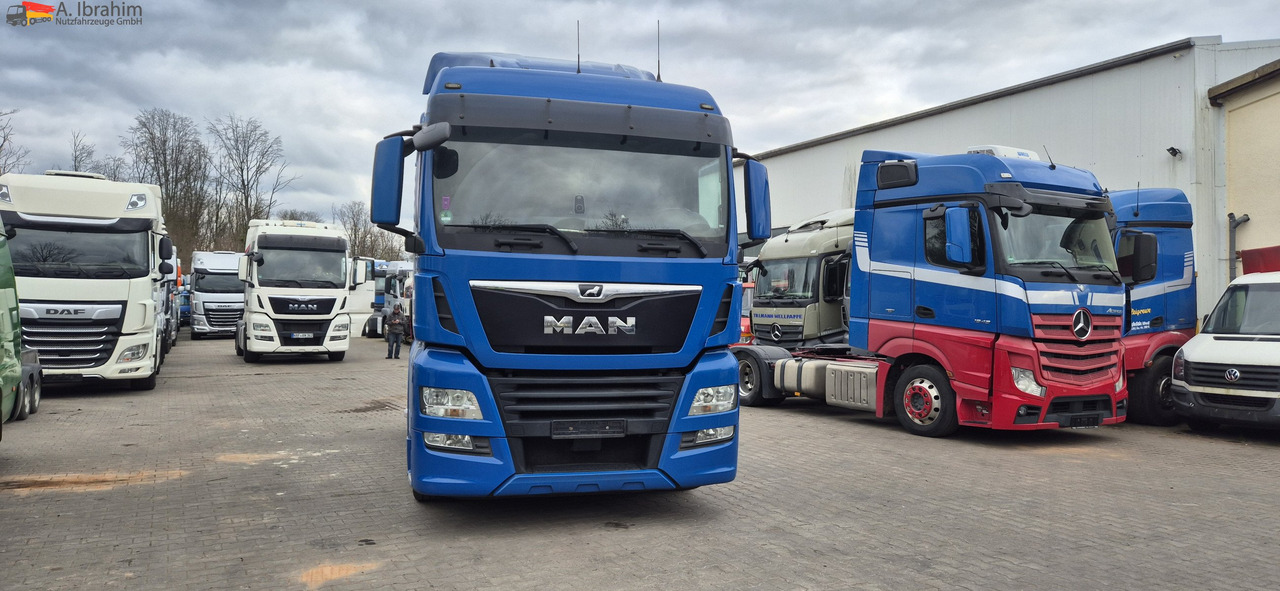 MAN TGX 18.460 Retarder, Klima, 1. Hand Vollspoiler, Vollservice - Sadulveok: pilt 4 MAN TGX 18.460 Retarder, Klima, 1. Hand Vollspoiler, Vollservice - Sadulveok: pilt 4