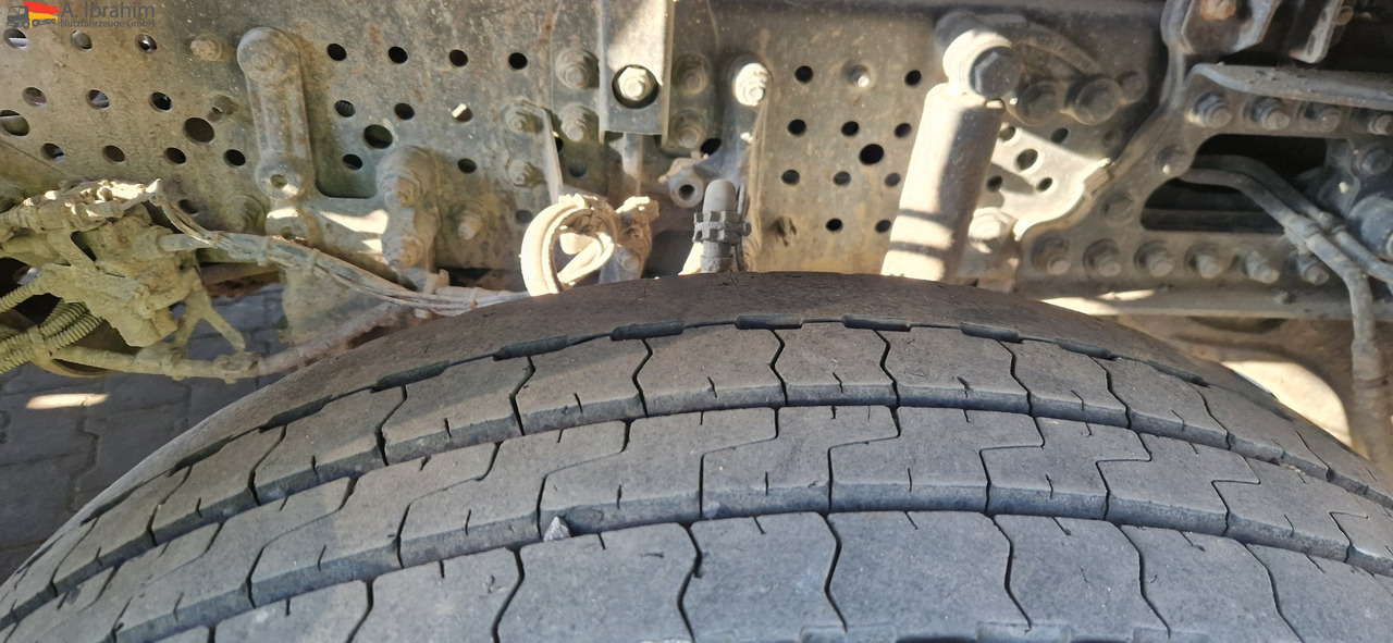 Mercedes-Benz 1840 Actros, 3x vorhanden, identisch - Sadulveok: pilt 3 Mercedes-Benz 1840 Actros, 3x vorhanden, identisch - Sadulveok: pilt 3