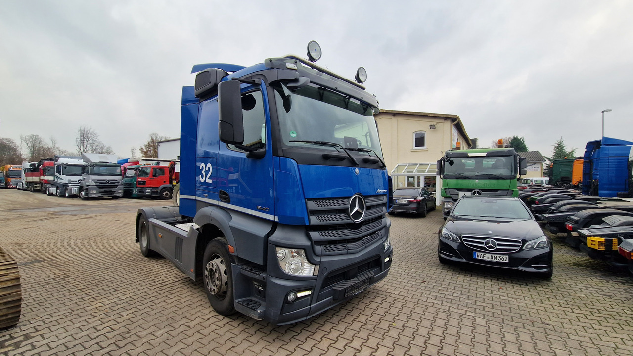Sadulveok Mercedes-Benz 1840 Klima, Retarder, Kamera deutsches Fahrzeug: pilt 11 Sadulveok Mercedes-Benz 1840 Klima, Retarder, Kamera deutsches Fahrzeug: pilt 11