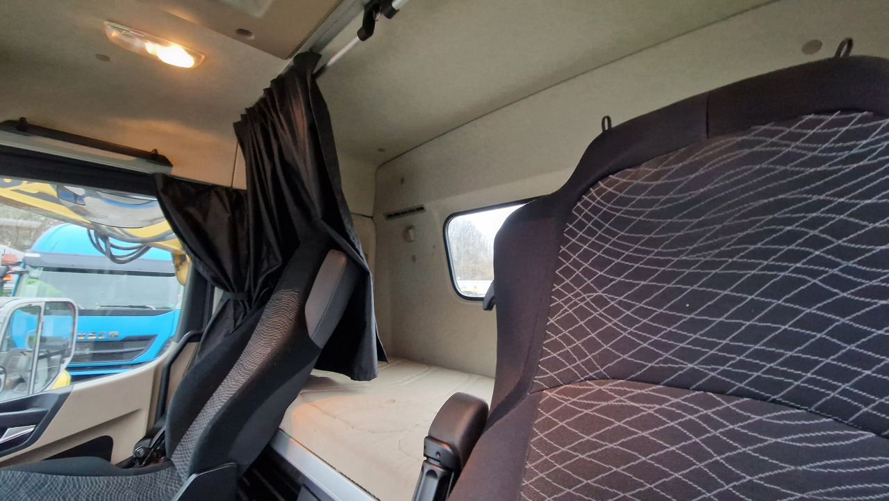 Sadulveok Mercedes-Benz 1840 Klima, Retarder, Kamera deutsches Fahrzeug: pilt 7 Sadulveok Mercedes-Benz 1840 Klima, Retarder, Kamera deutsches Fahrzeug: pilt 7