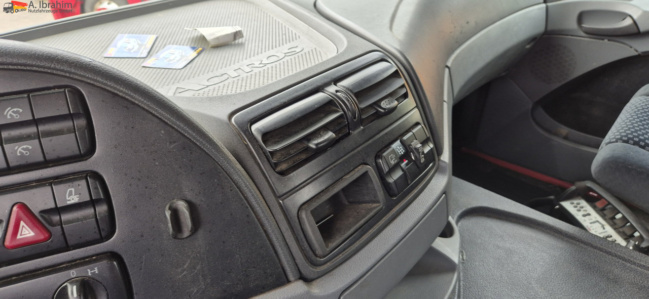 Mercedes-Benz 1841 Kran HIAB 166Bj. 2016 Funk FB ,mp3 - Sadulveok: pilt 2 Mercedes-Benz 1841 Kran HIAB 166Bj. 2016 Funk FB ,mp3 - Sadulveok: pilt 2