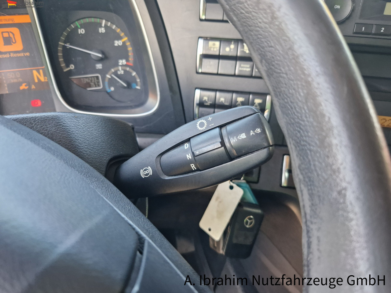 Mercedes-Benz 1845 Retarder, Klima, Navi Schneeketten, Euro 5 - Sadulveok: pilt 4 Mercedes-Benz 1845 Retarder, Klima, Navi Schneeketten, Euro 5 - Sadulveok: pilt 4