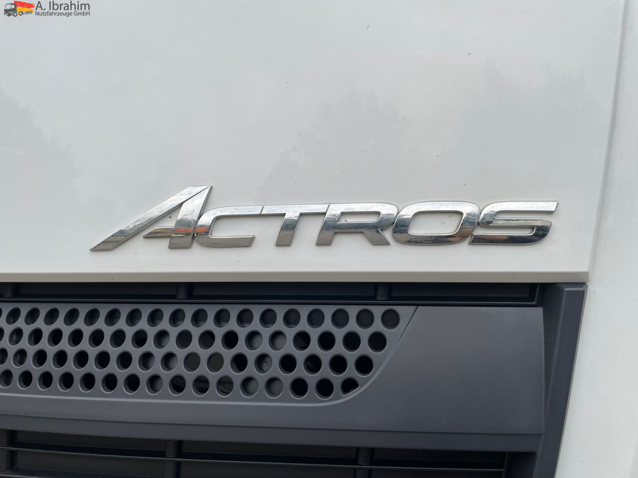Mercedes-Benz ACTROS 2548 6x2 | Liftachse | 68t Zuggew.| Schwerlast-SZM - Sadulveok: pilt 4 Mercedes-Benz ACTROS 2548 6x2 | Liftachse | 68t Zuggew.| Schwerlast-SZM - Sadulveok: pilt 4