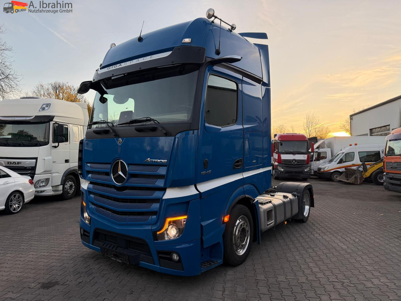 Mercedes-Benz Actros 1845 GigaSpace | Retarder | 4x2 | Luft Luft | LowLiner - Sadulveok: pilt 1 Mercedes-Benz Actros 1845 GigaSpace | Retarder | 4x2 | Luft Luft | LowLiner - Sadulveok: pilt 1